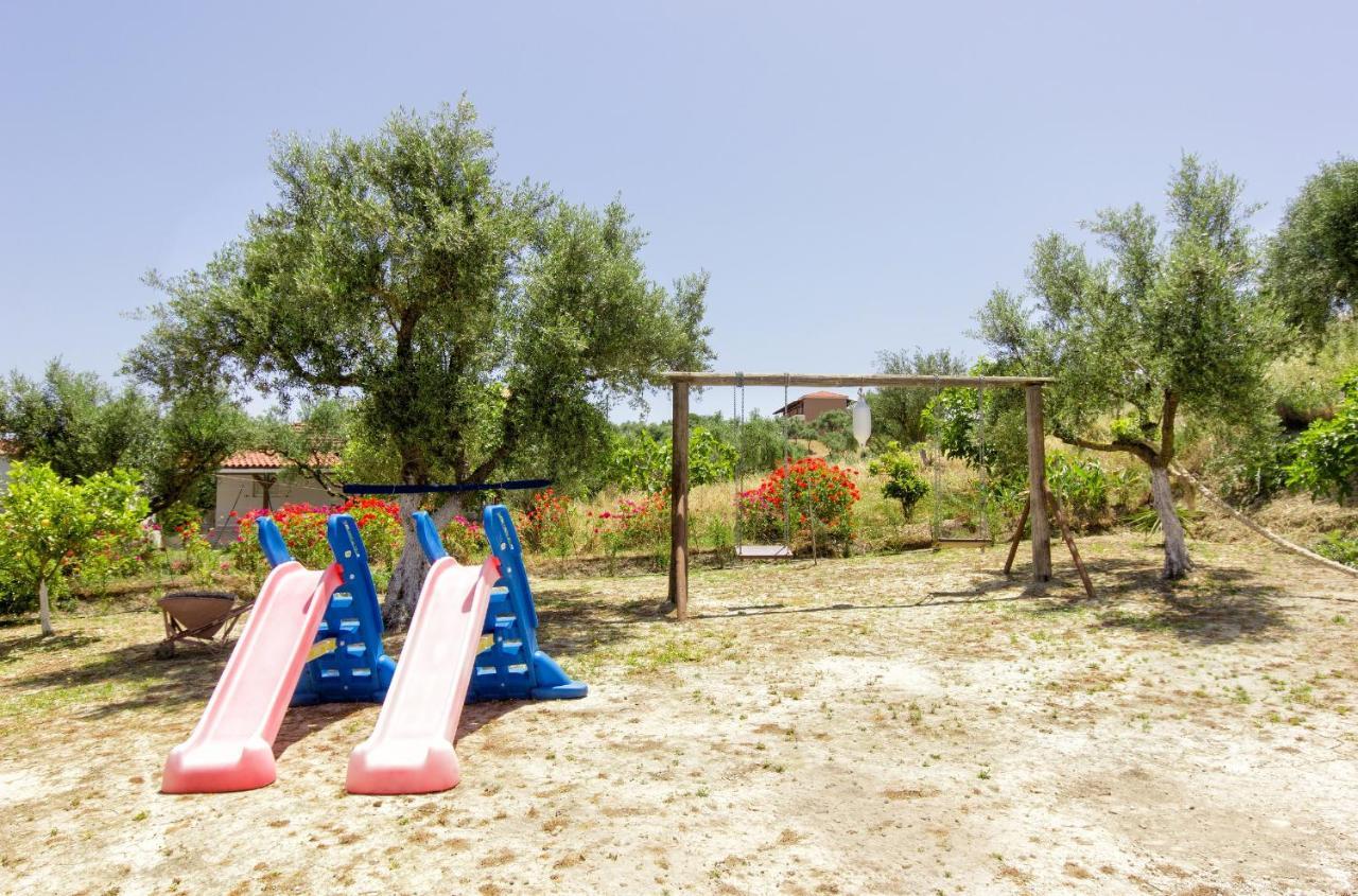 Apartment Anemomylos - Private Pool, Family Escape, By Zantewize Vasilikos (Zakynthos)