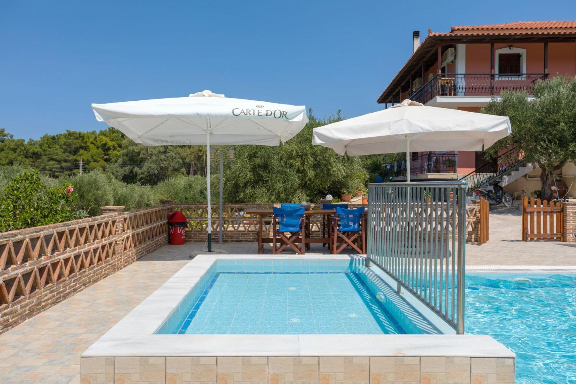 Anemomylos - Private Pool, Family Escape, By Zantewize Apartment