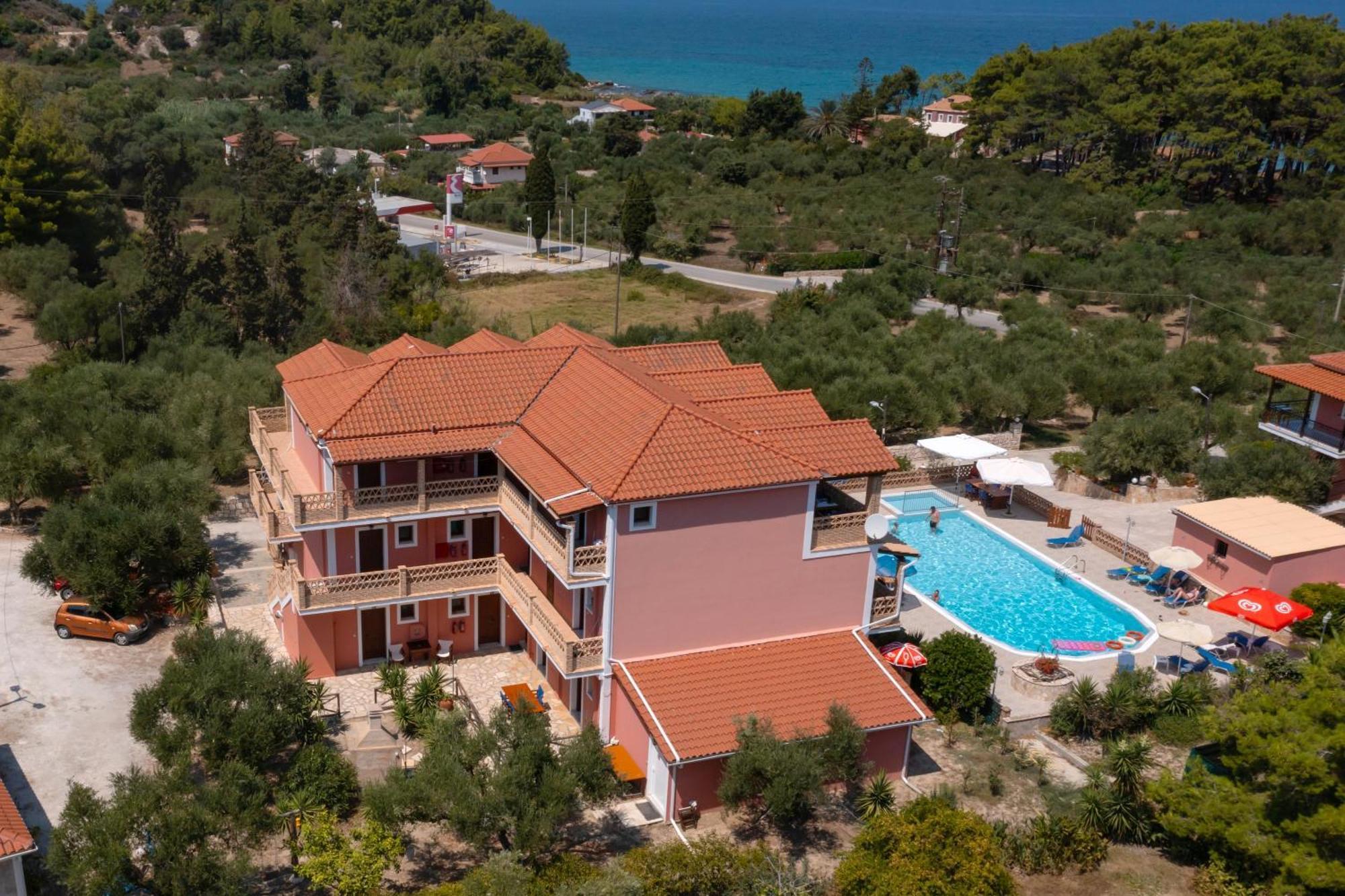 Apartment Anemomylos - Private Pool, Family Escape, By Zantewize Vasilikos (Zakynthos)