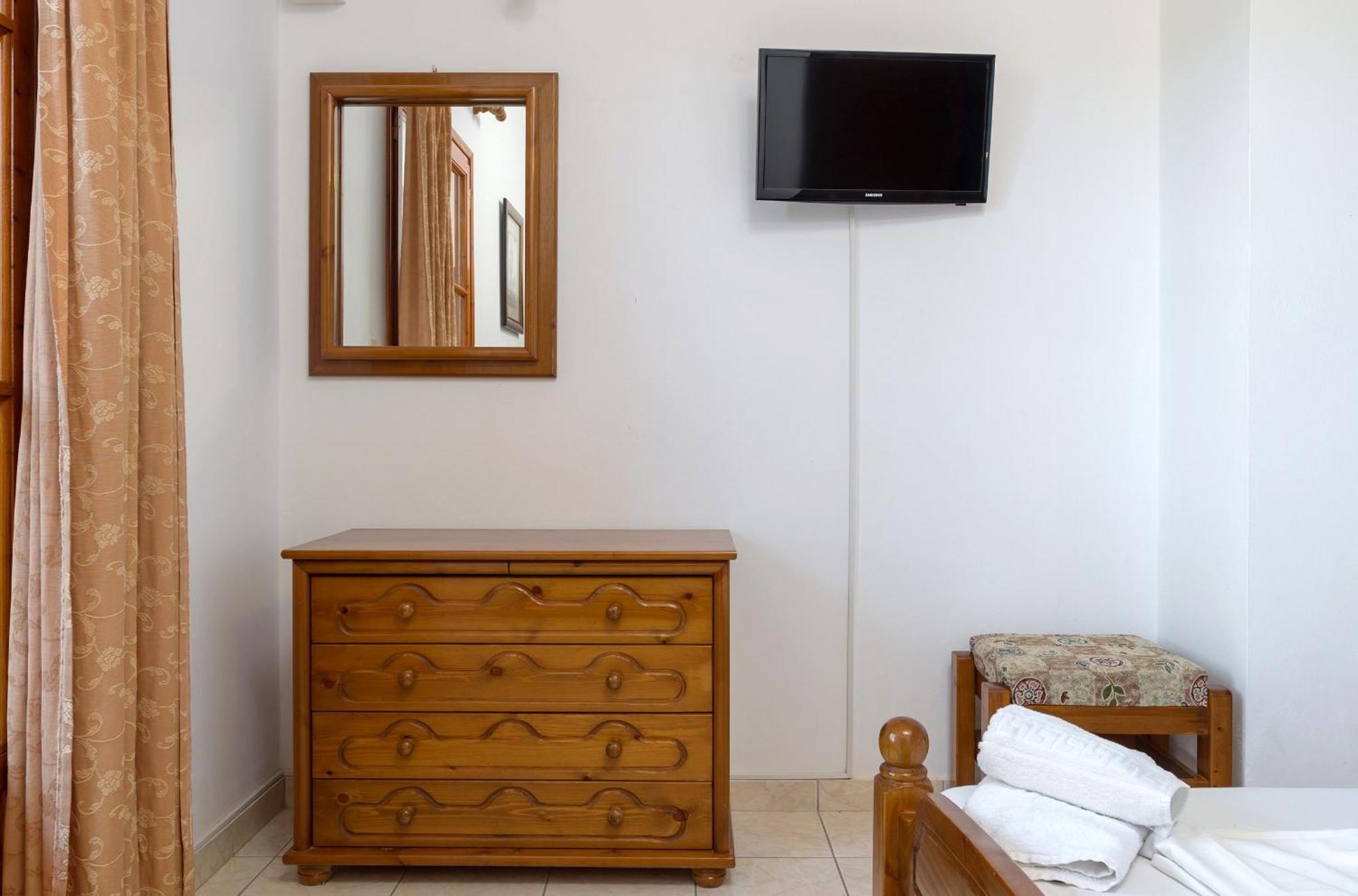 Apartment Anemomylos - Private Pool, Family Escape, By Zantewize Vasilikos (Zakynthos)