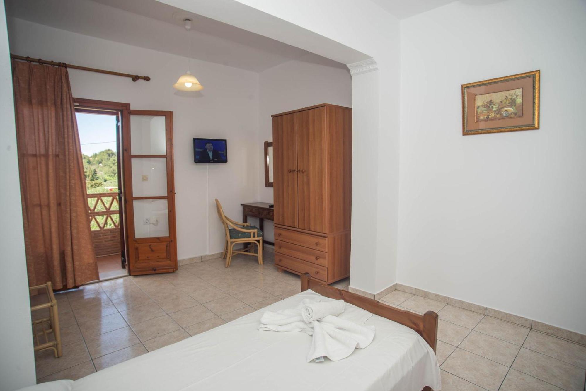 Anemomylos - Private Pool, Family Escape, By Zantewize Apartment