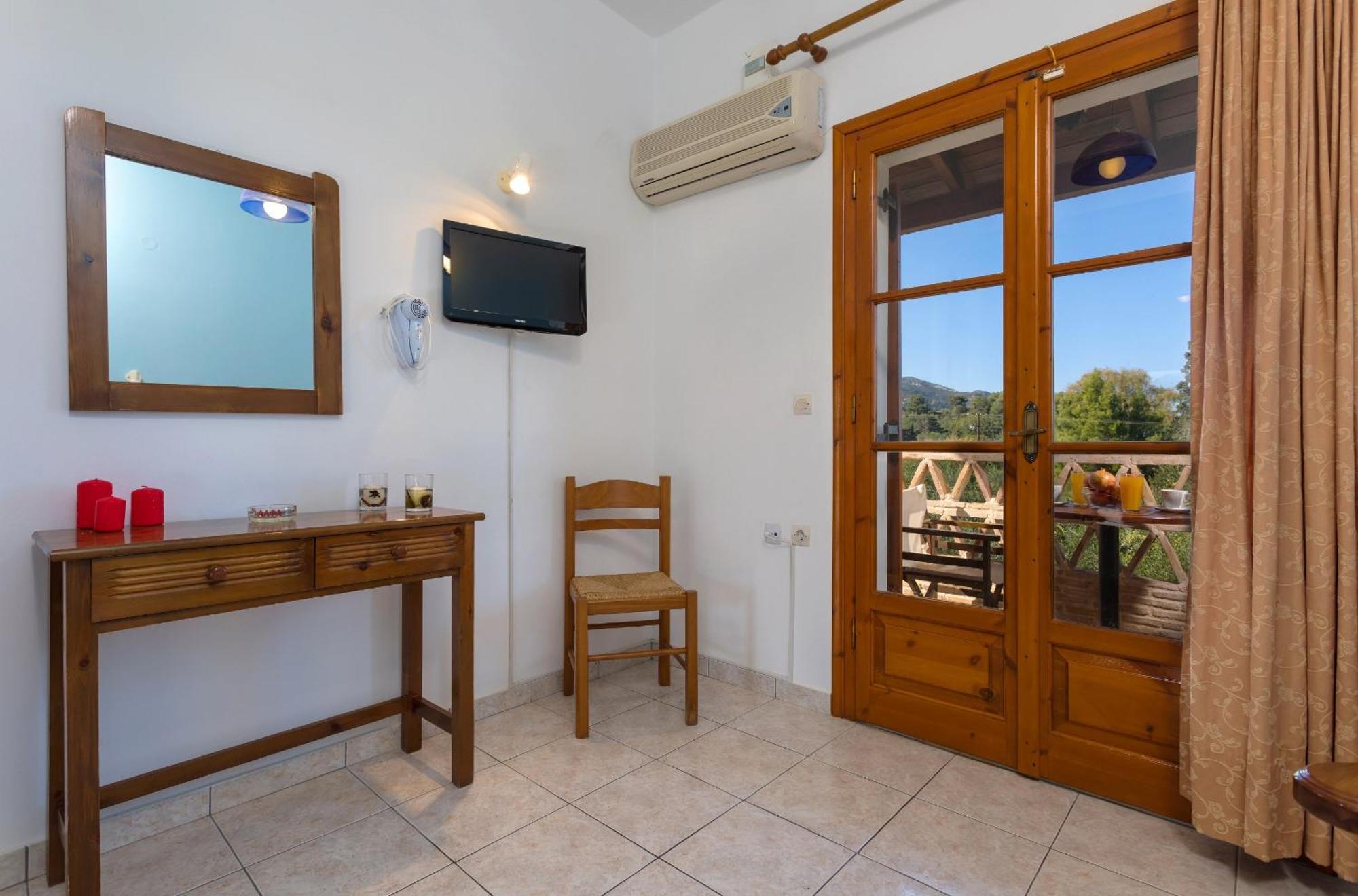 Anemomylos - Private Pool, Family Escape, By Zantewize * Vasilikos (Zakynthos)